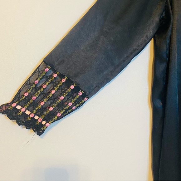 Delicates Black Satin Robe with Rose Accents on sleeve - Picture 2 of 8